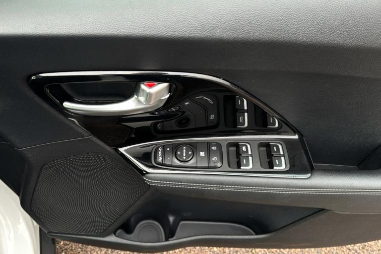  Kia Niro Hybrid 1.6 Gdi 2 Suv 5dr Petrol Hybrid Dct Euro 6 s/s 139 Bhp Petrol