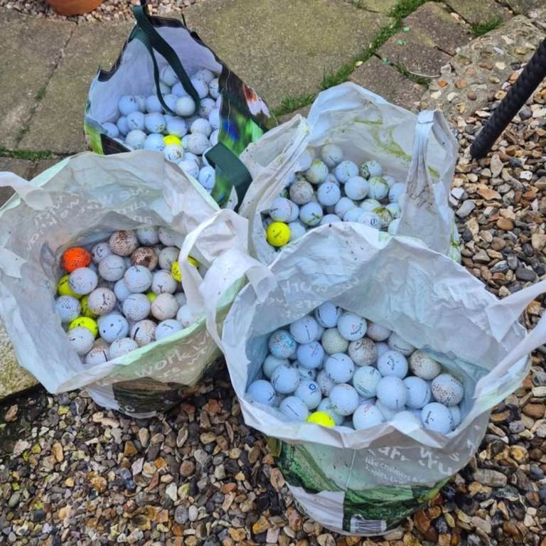 Golfballs 100 for £30