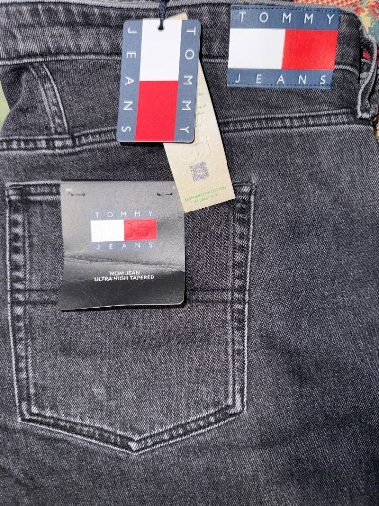 Tommy Jeans Mom Jeans Ultra High Tapered W42 L32 - Black, New with Tags