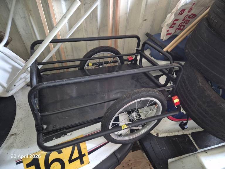 Foldable bike trailer 