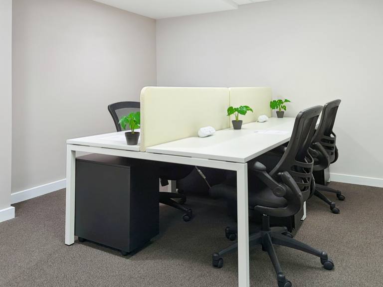 Crewe - CW1 2EW \ Coworking Space Available - Start Anytime