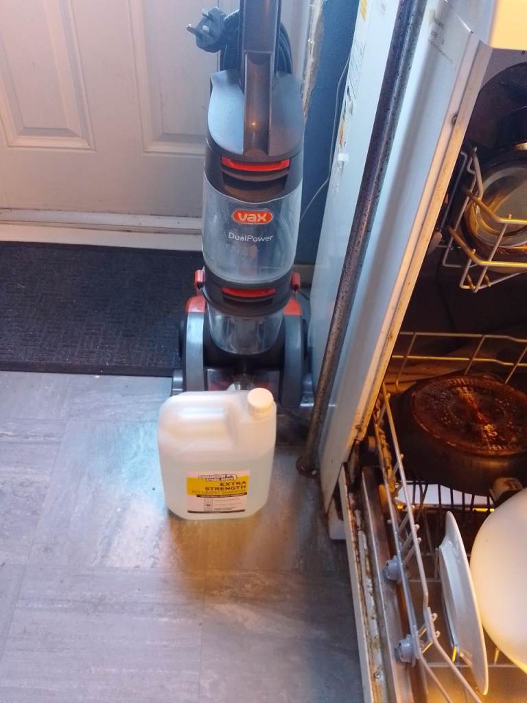 Vax shampooer 