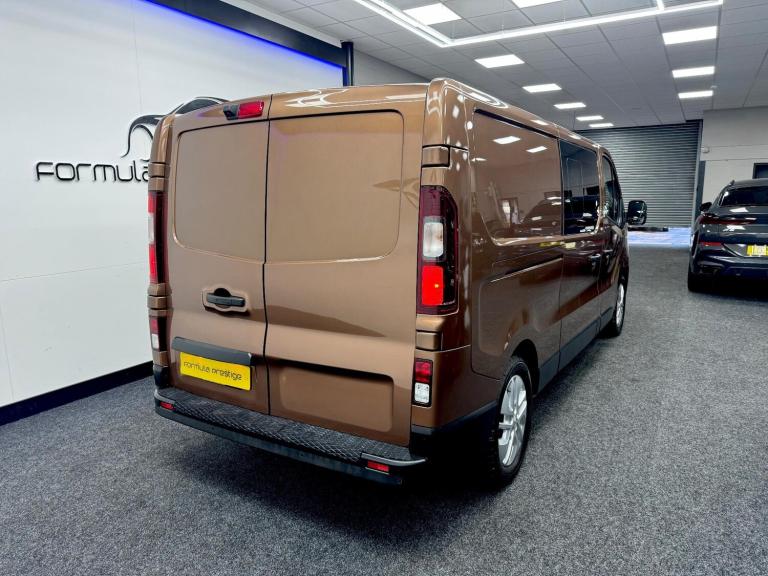 2020 Renault Trafic 2.0 dCi ENERGY 30 Sport Nav Crew Van LWB Euro 6 (s/s) 6dr WINDOW VAN Diesel M...