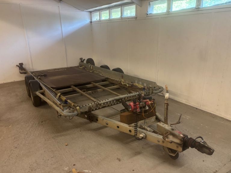 Car transport trailer 