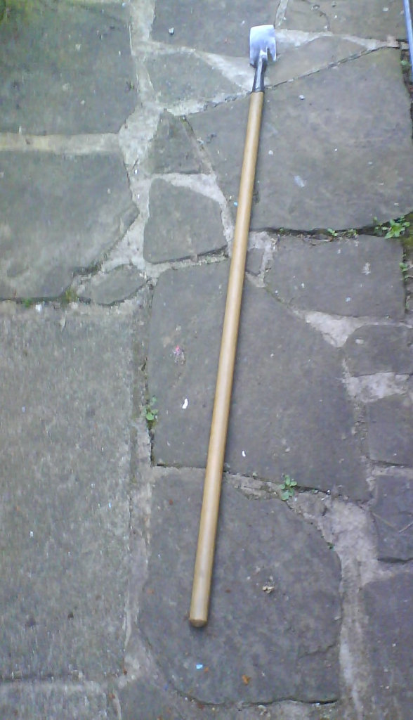 hms bulldog thistle hoe. spud hoe. vintage item from clarington forge.real english steel.,