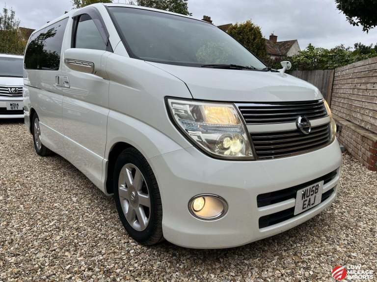 NISSAN ELGRAND E51 250 HWS Leather Edition Twin Sun roofs 2008