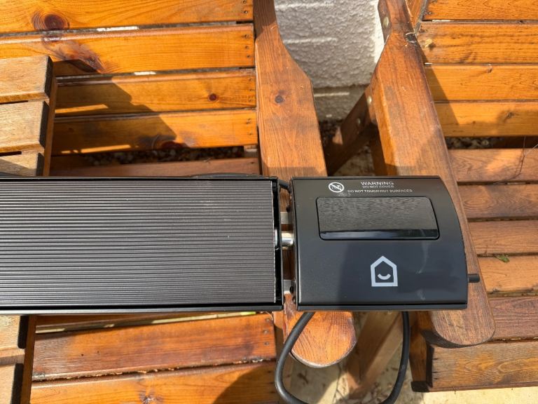 Wall mounted IR heater 
