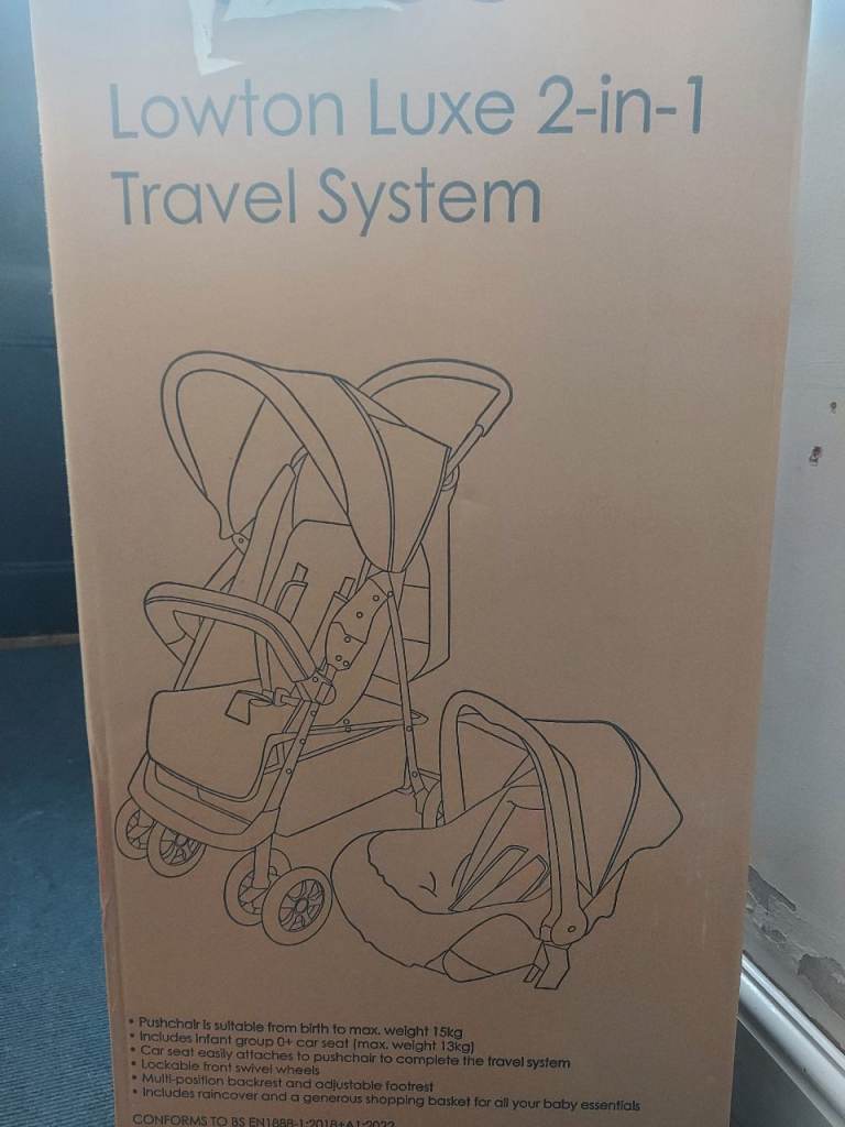 Pushchair and car seat