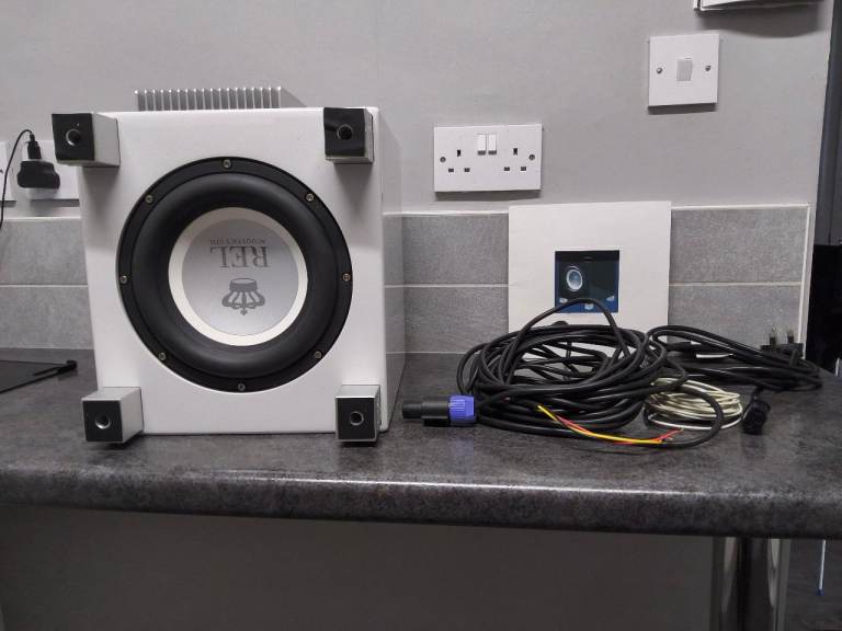 REL T5i sub-bass systems 