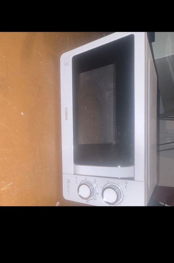Tower 800W White Countertop Microwave Timer Defrost Dials