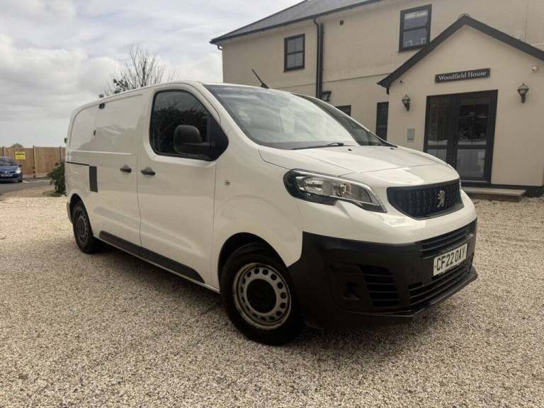 2022 Peugeot Expert 1000 1.5 BlueHDi 100 Professional Premium Van PANEL VAN DIESEL Manual