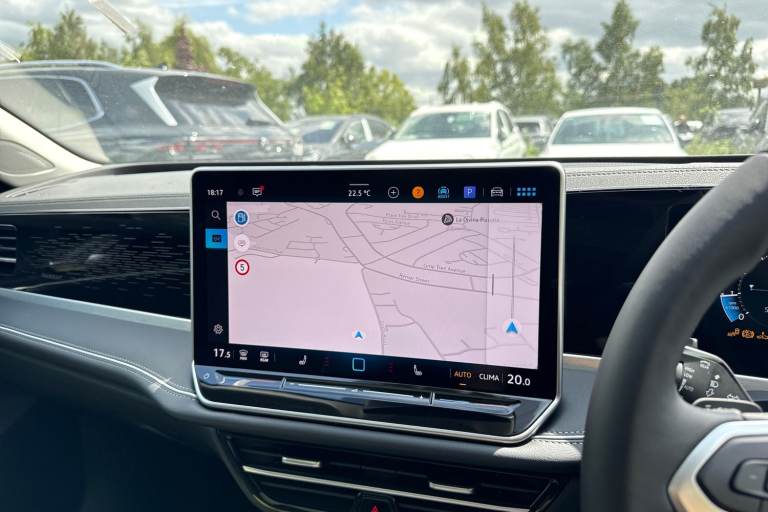 2025 Volkswagen Passat 1.5 eTSI MHEV Elegance DSG Euro 6 (s/s) 5dr Estate Automatic