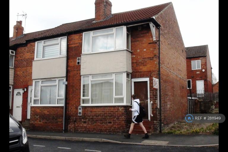 2 bedroom house in Craven Road, Leeds, LS6 (2 bed) (#2811949)