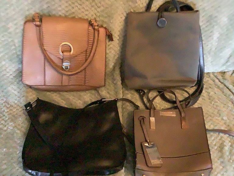 4 BAGS