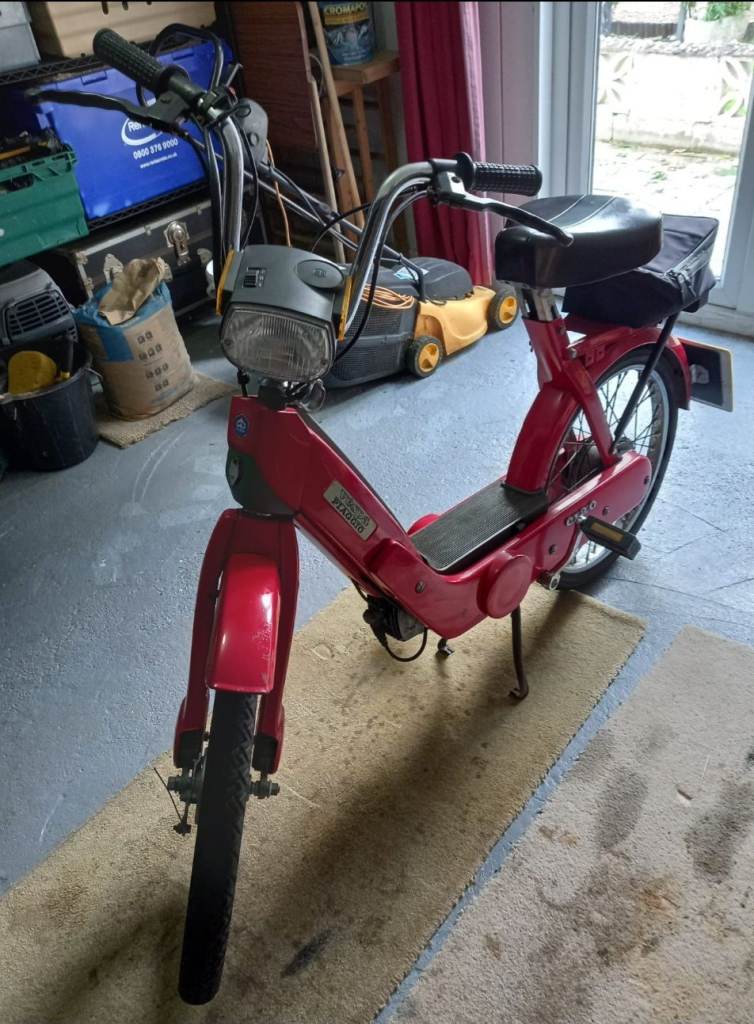 Piaggio Vespa Ciao (Classic Italian)