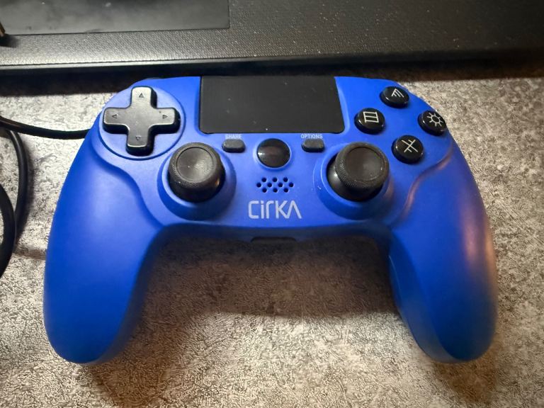 Cirka Nuforce Wired Controller For PS4/ PC/ Mac - Blue - Brand New