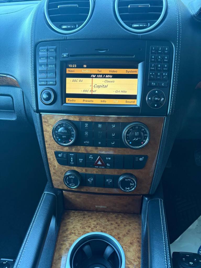 MERCEDES-BENZ GL CLASS 3.0 GL350 CDI V6 BlueEfficiency 2011