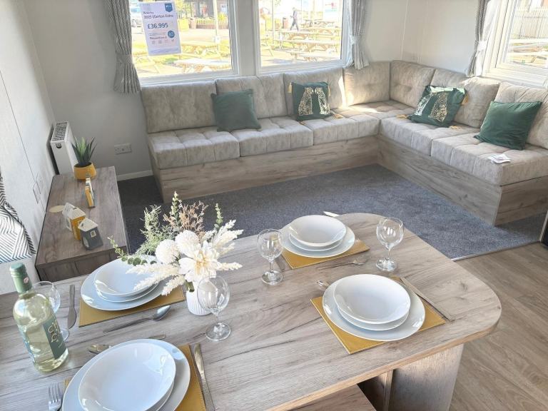 SEASIDE STATIC CARAVAN FOR SALE - BARMOUTH SUNNY SANDS