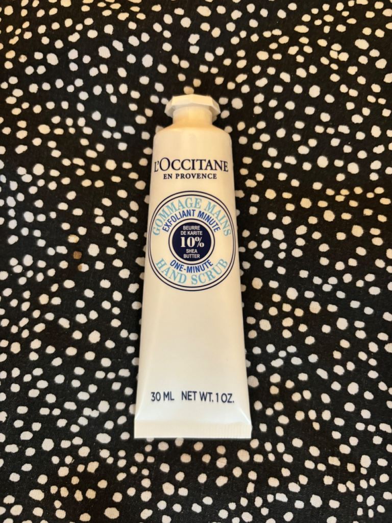 L OCCITANE one minute hand scrub 