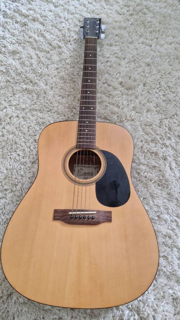Encore EA255 Acoustic Guitar – Good Condition