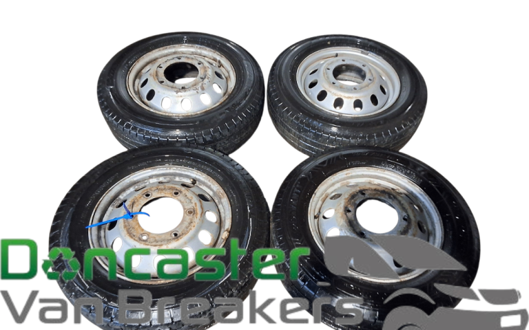 FORD TRANSIT LUTON 2018 SET OF 4 STEEL WHEEL AND TYRE 195/75/R16C BUDGET TYRES (SKU 0479869)