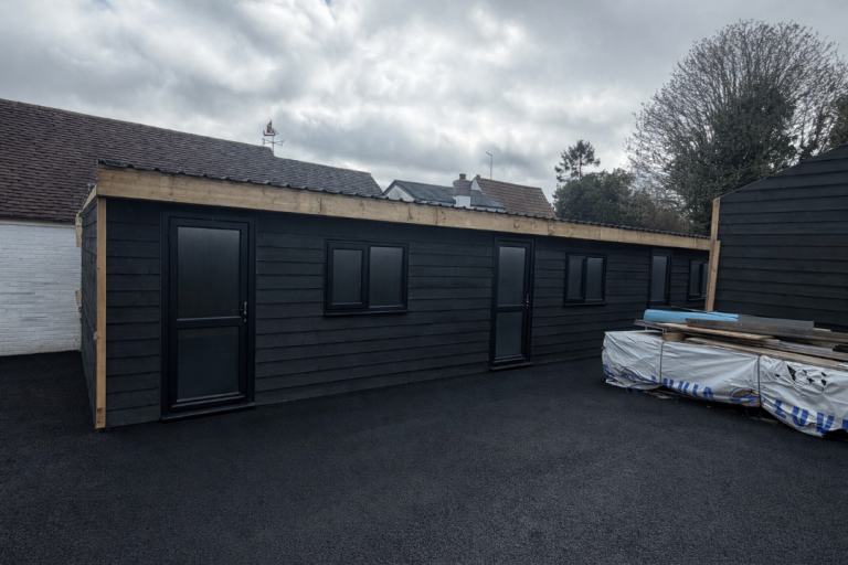 Office/retail units to let 