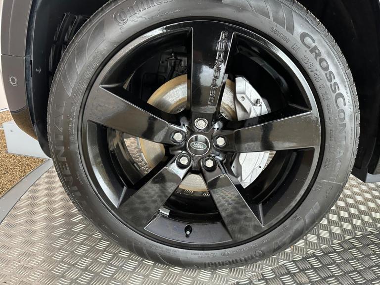 2025 Land Rover Defender 90 3.0 D350 MHEV X-Dynamic HSE Hard Top SUV Auto 4WD SWB Euro 6 (s/s) 3d...