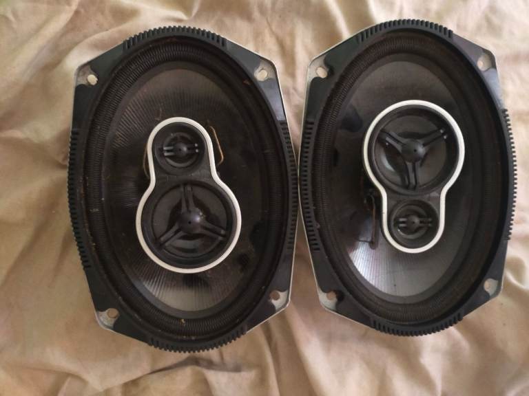 Tevion car speakers x2