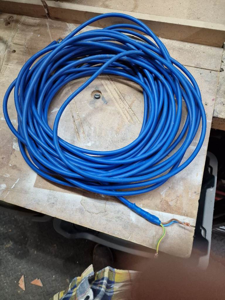 Arctic cable 1.5mm sq Approx. 29m