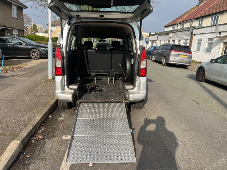 Citroen, BERLINGO MULTISPACE, MPV, 2017, Semi-Auto, 1560 (cc), 5 doors
