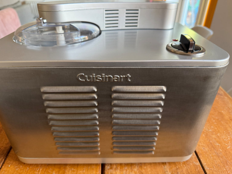 Cuisinart Ice cream/Gelato/Sorbet maker