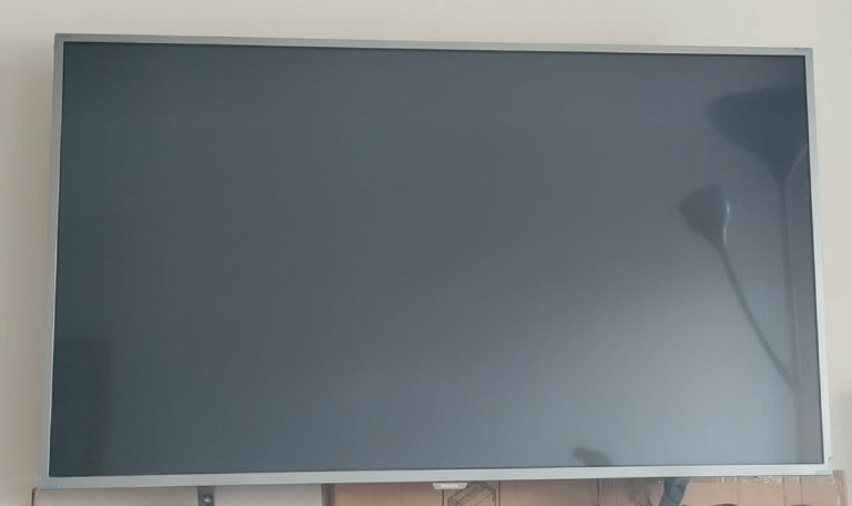 TV screen philips 55 inch ambient colors
