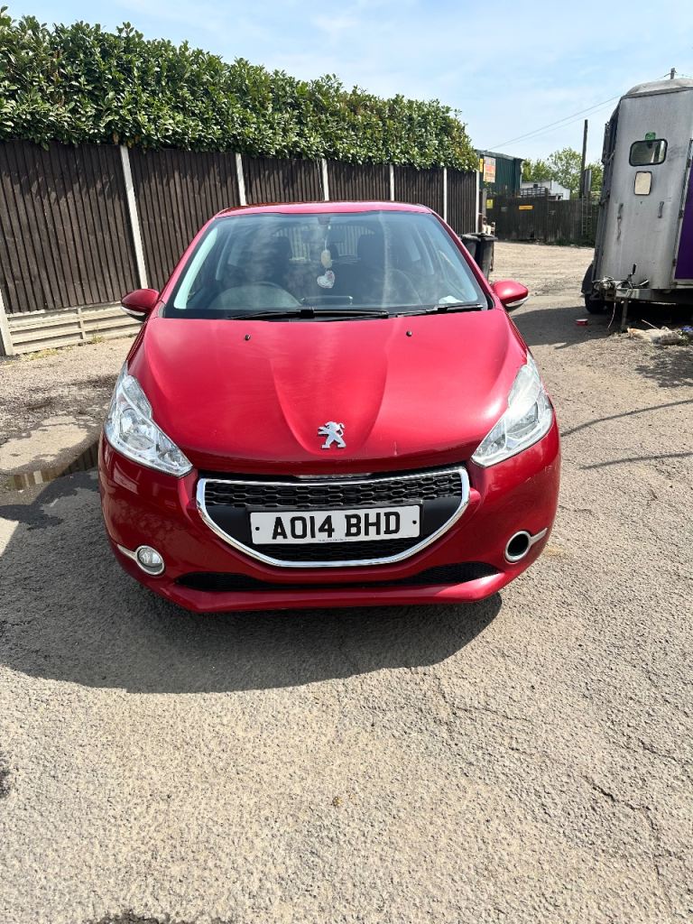 Peugeot Peugeot 208 – 1.2 Petrol – ULEZ Free – Long MOT