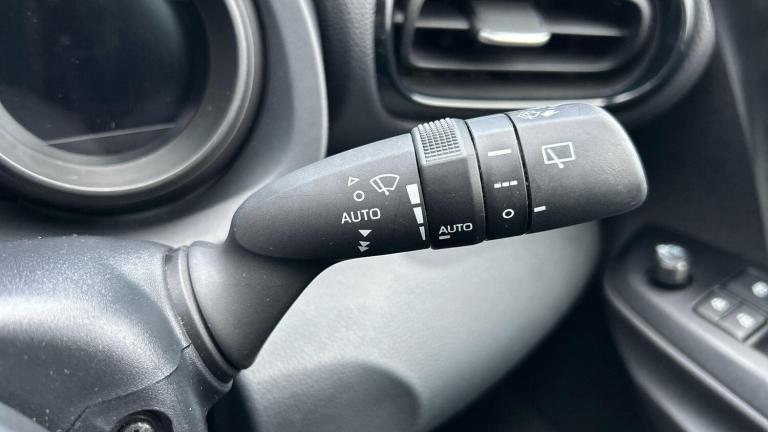 2022 Toyota Yaris 1.5 Hybrid Design 5dr CVT HATCHBACK PETROL/ELECTRIC Automatic