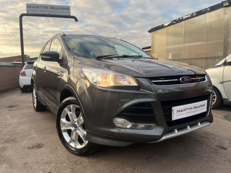 FORD KUGA 2.0 TDCi Titanium Sport in Magnetic Grey 2016