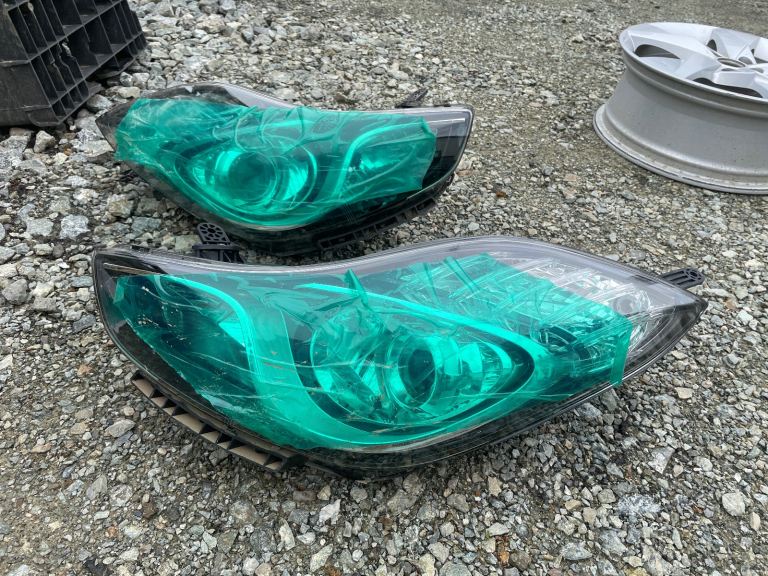 Headlight Hyundai IX20 Complete 