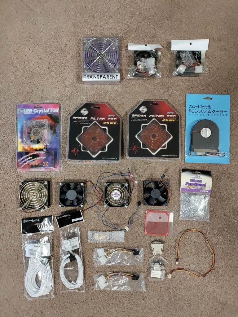 Joblot PC Parts: Fans, Sleeved PSU Extensions, Crossfire, DVI/VGA, Molex/PCIE