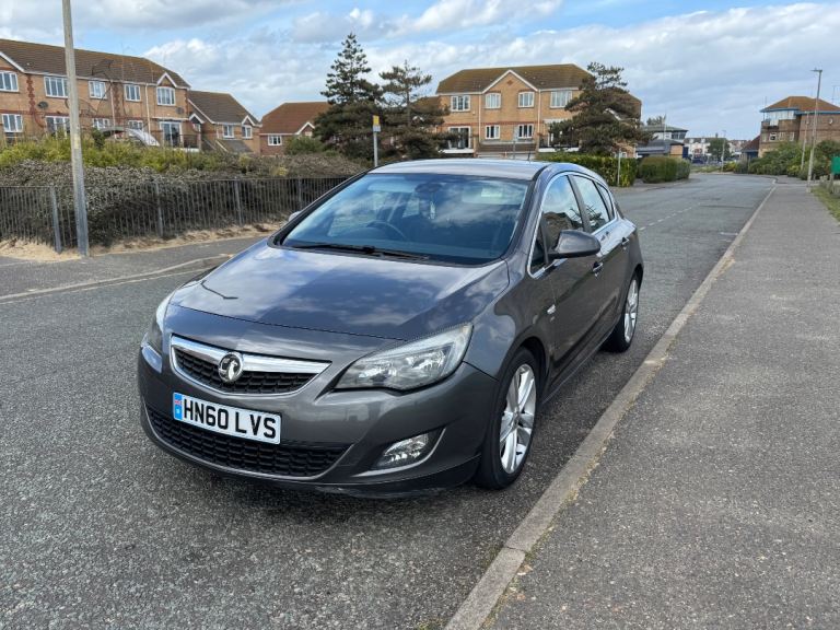 Vauxhall Astra Sri 1.6 petrol turbo 2010 grey 