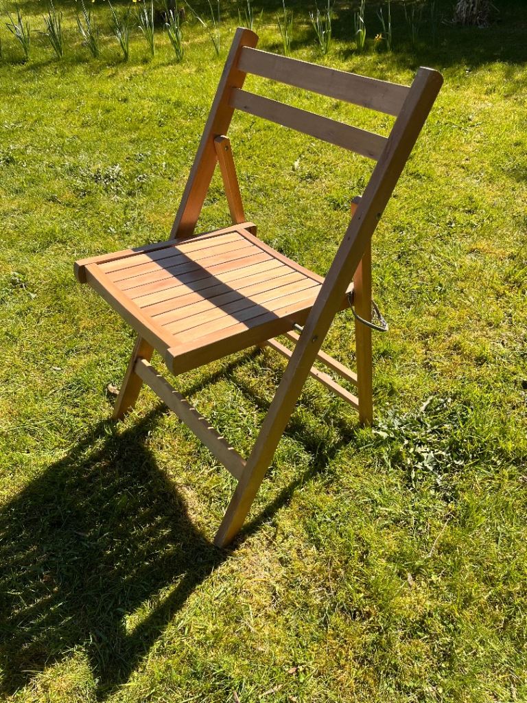 Folding wooden chair - Good condition - Great as a spare for inside or out