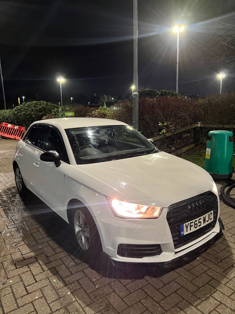 Audi, A1, Hatchback, 2015, Manual, 999 (cc), 5 doors