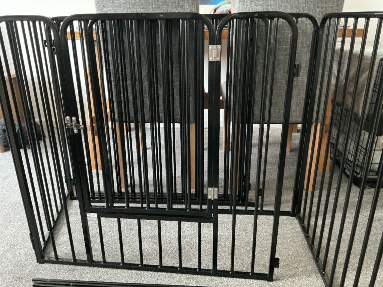 Pawhut Heavy Duty Dog Pen, 8 Panels, 80cm Height with Door