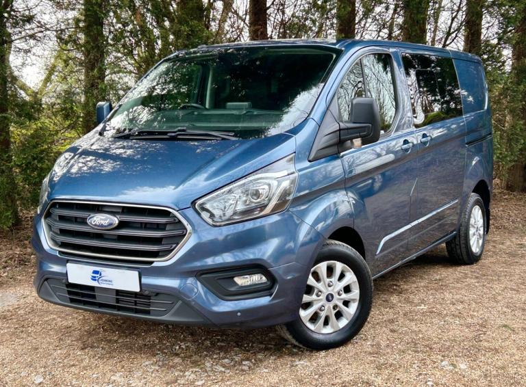 2018 FORD TRANSIT CUSTOM Limited DCIV SWB L1 Crew Van 2.0TDCI Eu6 1 FSH inc Belt