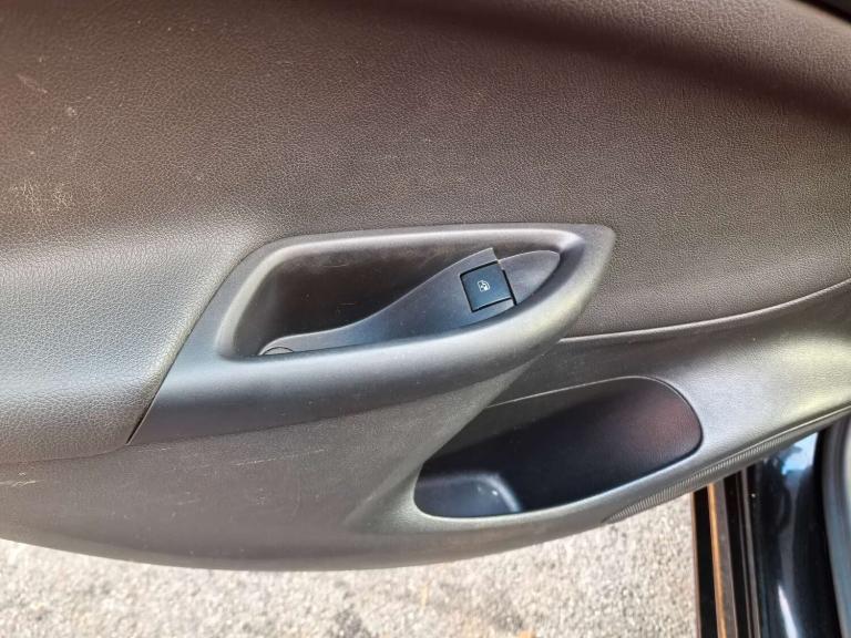 2017 Vauxhall Astra 1.4 Astra Elite Nav T 5dr - Full Service History - High Spec! Hatchback Petro...