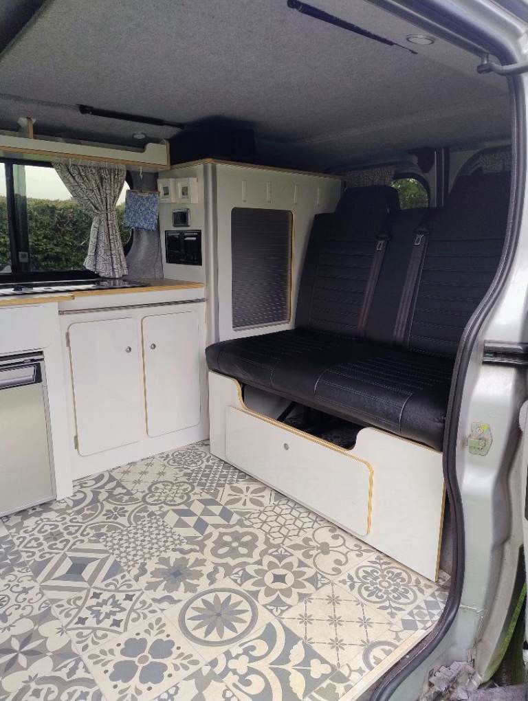 Campervan - L1H1 Renault Trafic