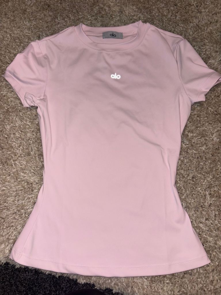 Pink alo t shirt - brand new size small 