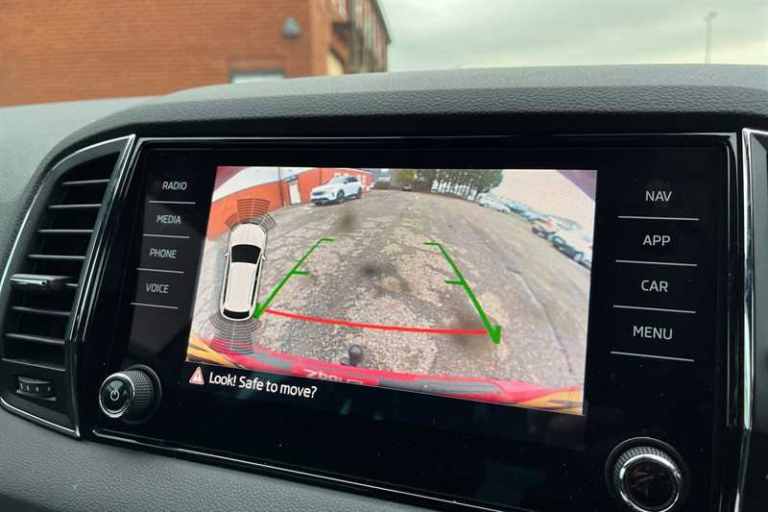 2019 Skoda Karoq 2.0 TDI Sport Line 4x4 5dr ESTATE DIESEL Manual