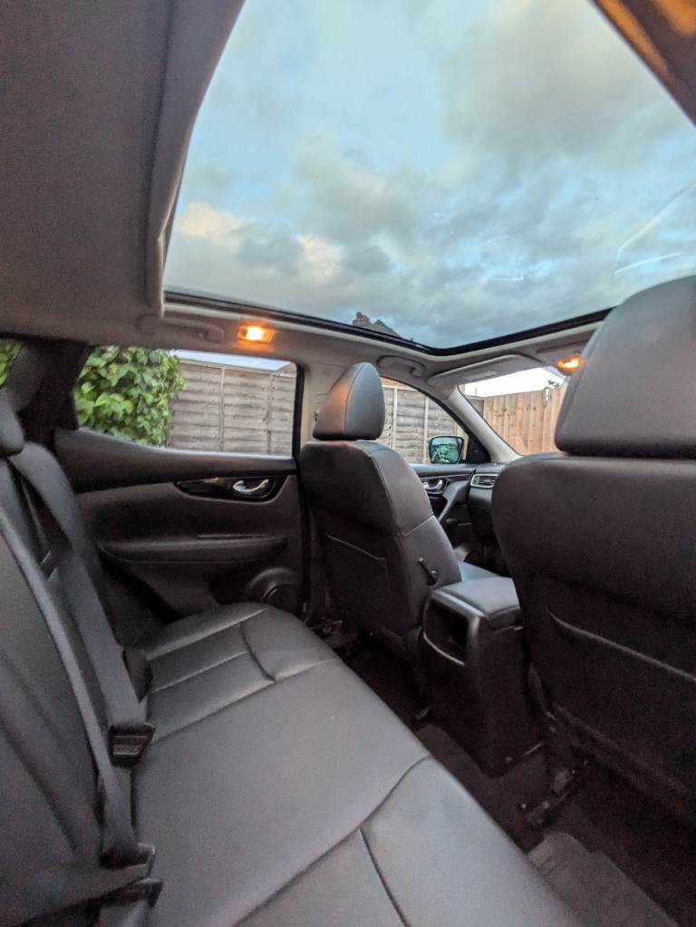 Nissan, QASHQAI, Hatchback, 2015, Manual, 1197 (cc), 5 doors