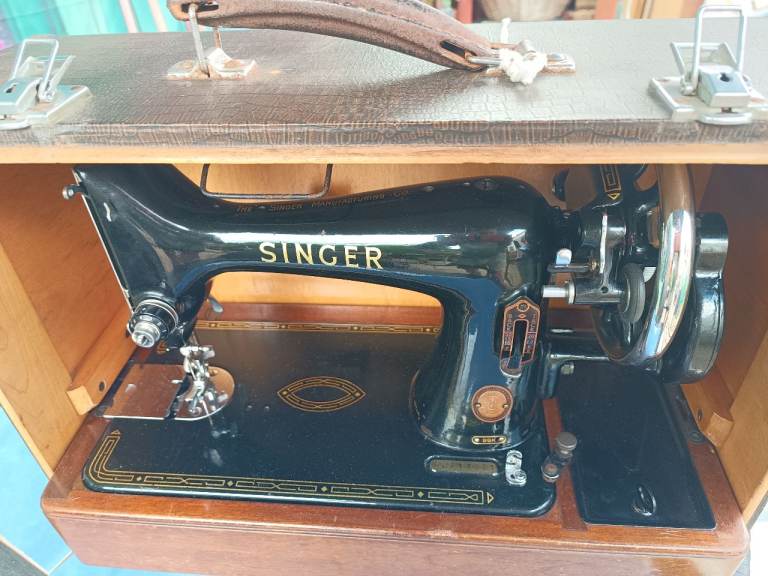 Beautiful old Singer sewing machine 