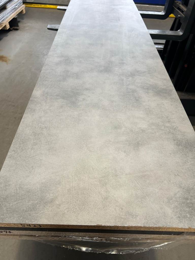 Brand New 4100 x 640 x 29mm Senses Stone Copperfield Square Edge Laminate Worktop