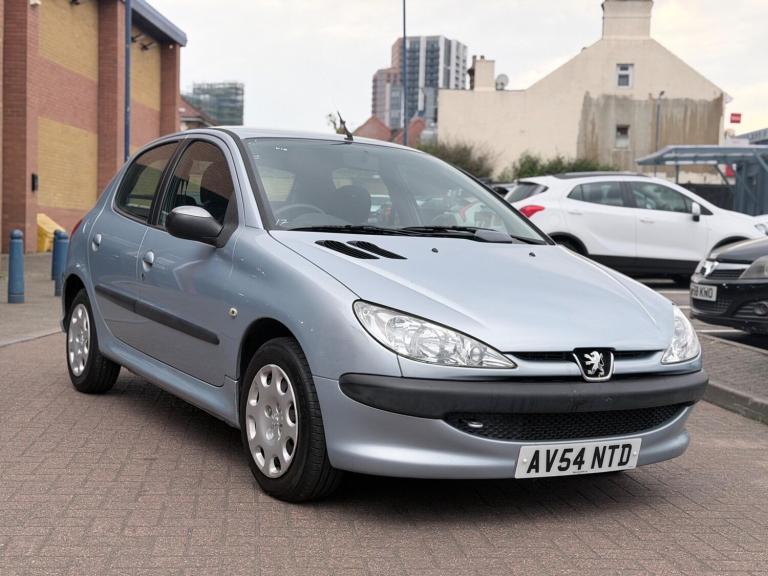  Peugeot 206 1.4 8v S 5dr (a/c) Petrol Automatic